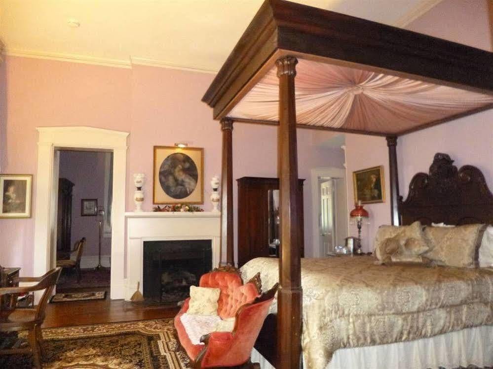 Corners - A Bed & Breakfast